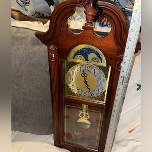 Howard miller Antique grandfather clock Wooden Pendulum Wall Clock
